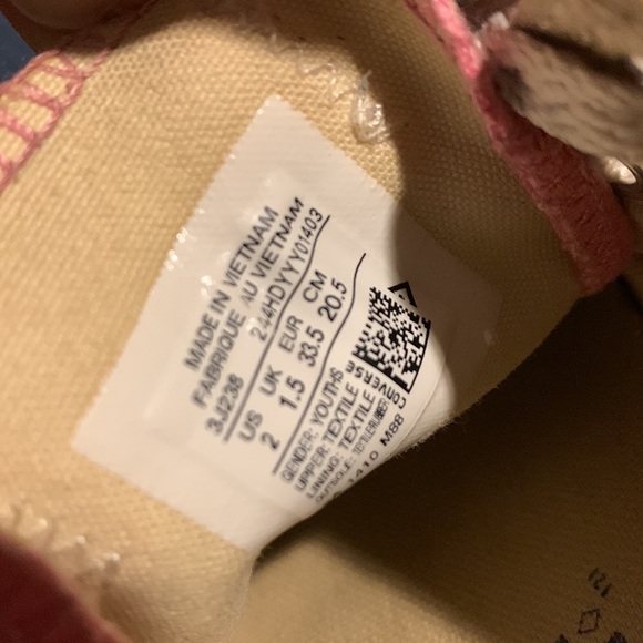 Pink Converse All-Stars girls’ size 2 - Picture 5 of 5